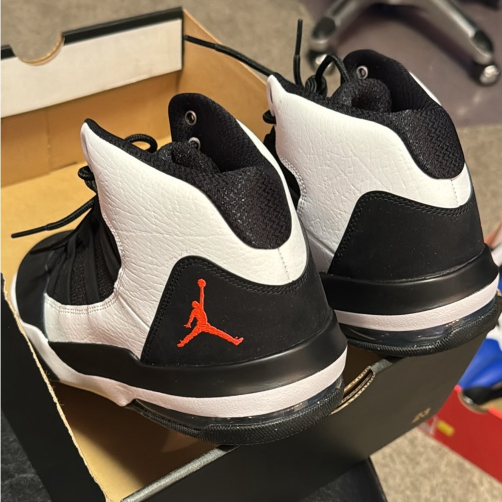 Nike - Jordan Shoes